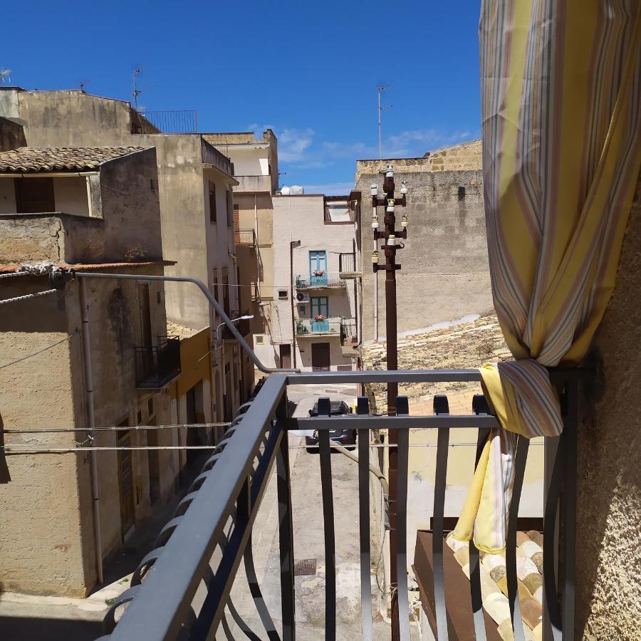 קאסטלמארה דל גולפו Casa Vacanza Isola Sul Mare מראה חיצוני תמונה