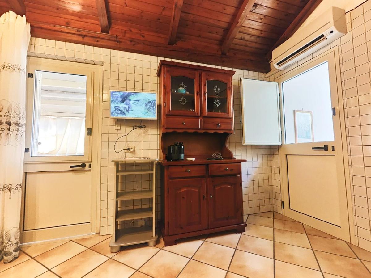 קאסטלמארה דל גולפו Casa Vacanza Isola Sul Mare מראה חיצוני תמונה