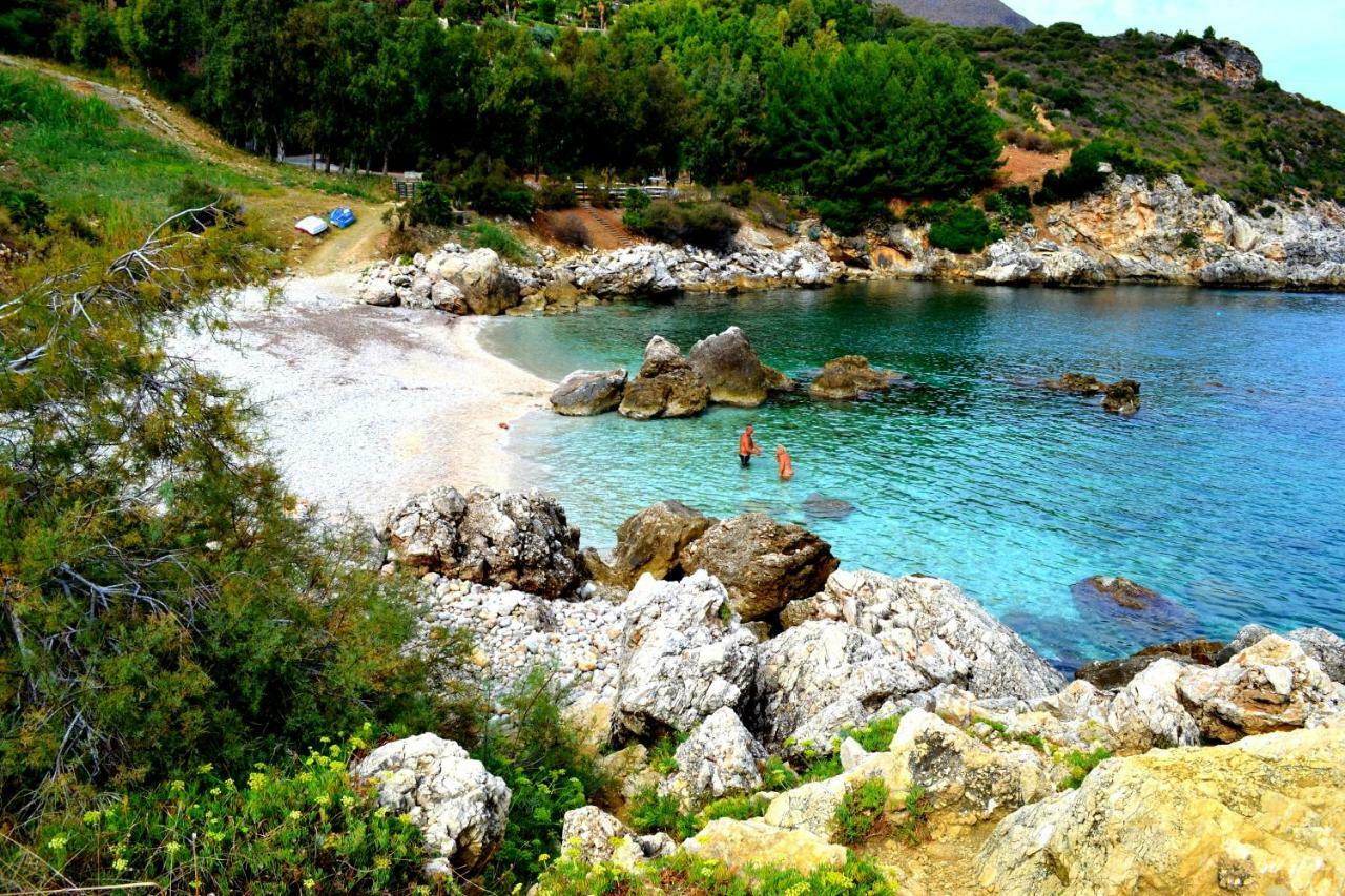 קאסטלמארה דל גולפו Casa Vacanza Isola Sul Mare מראה חיצוני תמונה